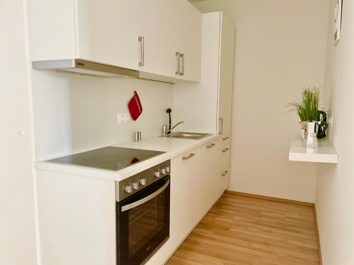 Apartament Bright Modern Flat With Balcony Wiedeń Zewnętrze zdjęcie