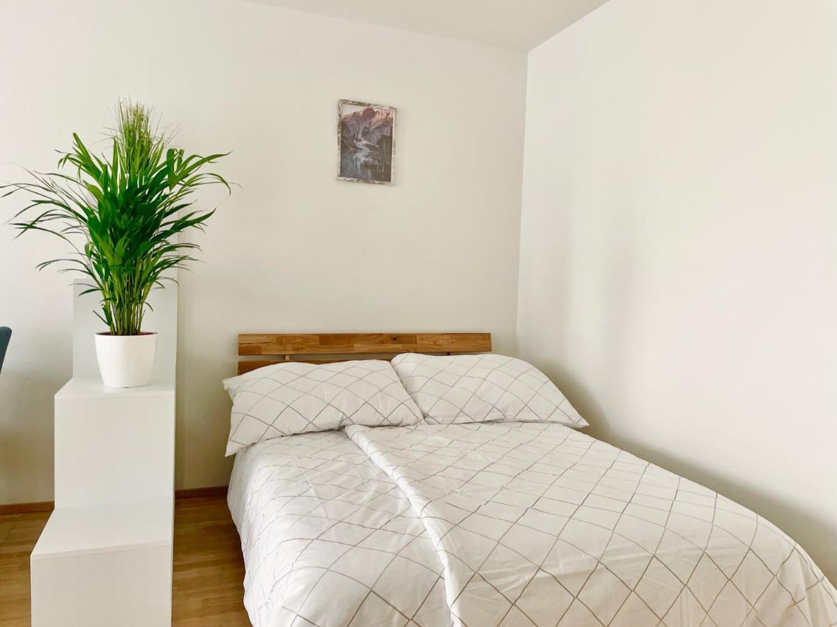 Apartament Bright Modern Flat With Balcony Wiedeń Zewnętrze zdjęcie
